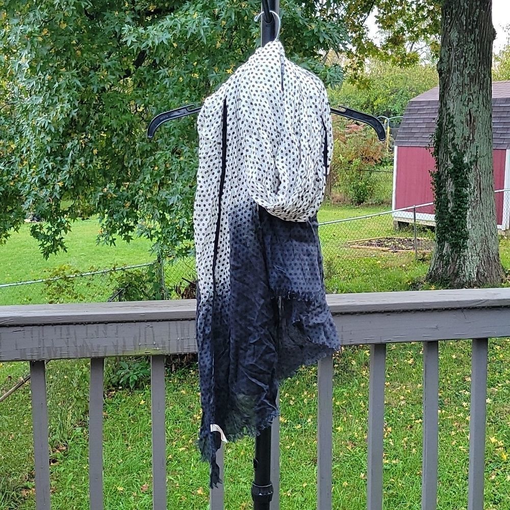 Collection Eighteen ombre polkadot scarf